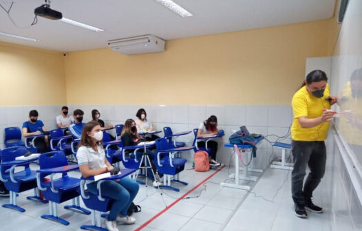 Escolas particulares retomam aulas presenciais nesta segunda (2) em Fortaleza