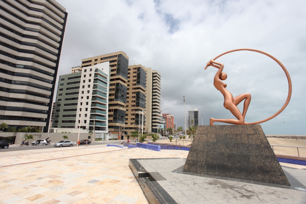 Estátua da Iracema Guardiã é reinstalada nesta segunda-feira (11)