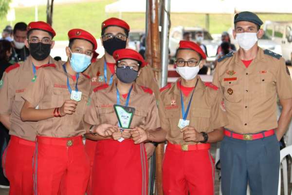 Estudantes do Ceará estão entre os finalistas do maior evento de robótica do Brasil