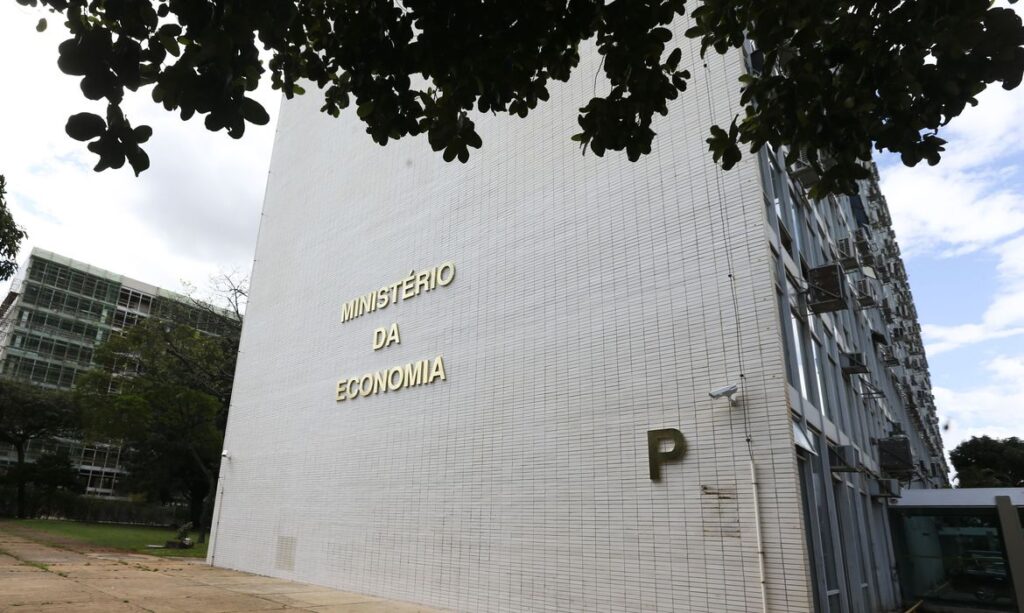 Terrenos ociosos da União terão moradias para pessoas de baixa renda