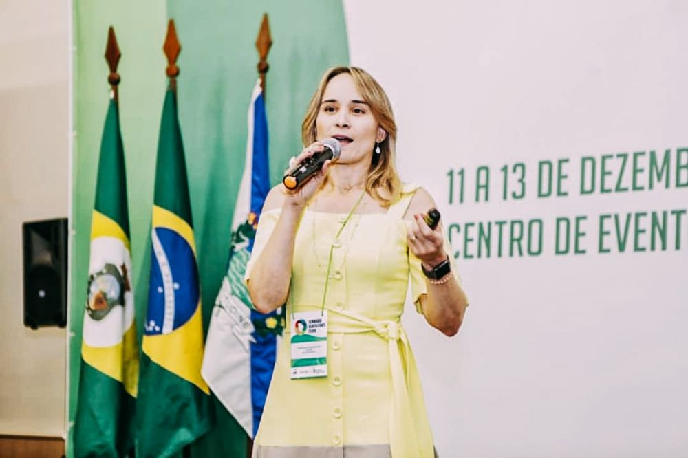 Fernanda Pacobahyba critica proposta de ICMS de combustíveis: “não vai baixar o preço”