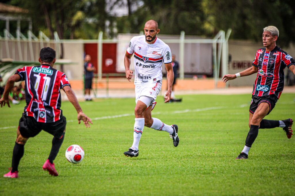 Ferroviário empata com o Caucaia e segue sem vencer no Campeonato Cearense