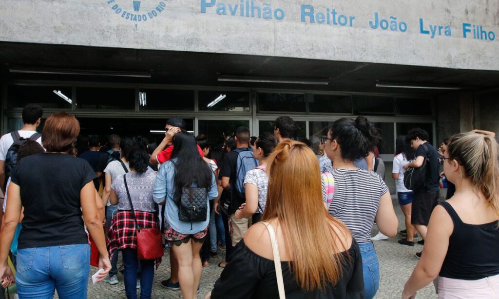 Inep antecipa em meia hora o acesso aos locais de provas do Enem