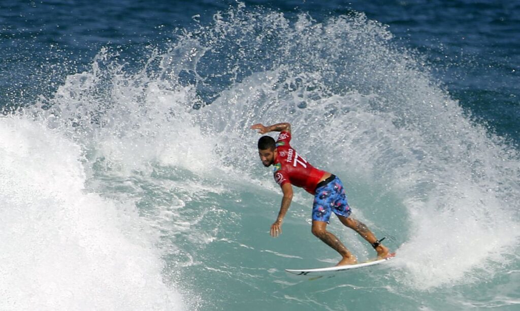 Filipinho, Ítalo e Miguel Pupo se garantem nas quartas de Bells Beach