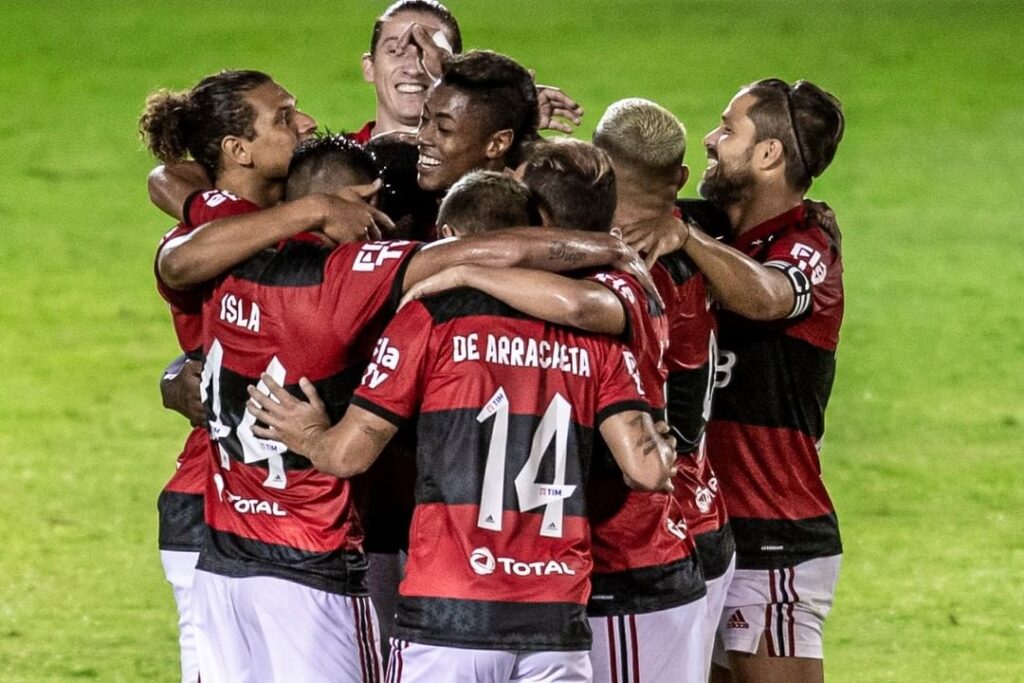 Flamengo bate o Palmeiras nos pênaltis e é campeão da Supercopa