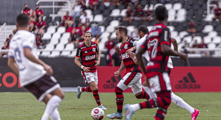 Em fim de jogo eletrizante, Flamengo arranca empate com o Resende pelo Campeonato Carioca