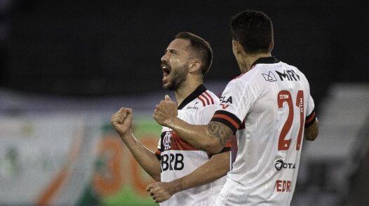 Flamengo vence o Botafogo e ‘cura ressaca’ da queda na Libertadores