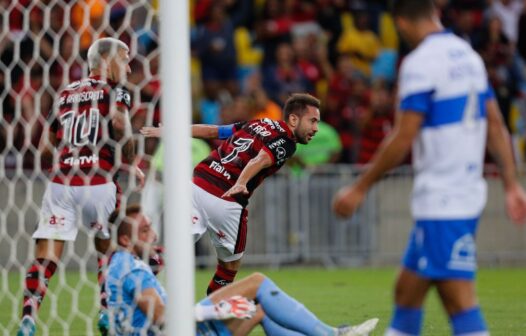 Flamengo derrota Universidad Católica e se classifica na Copa Libertadores