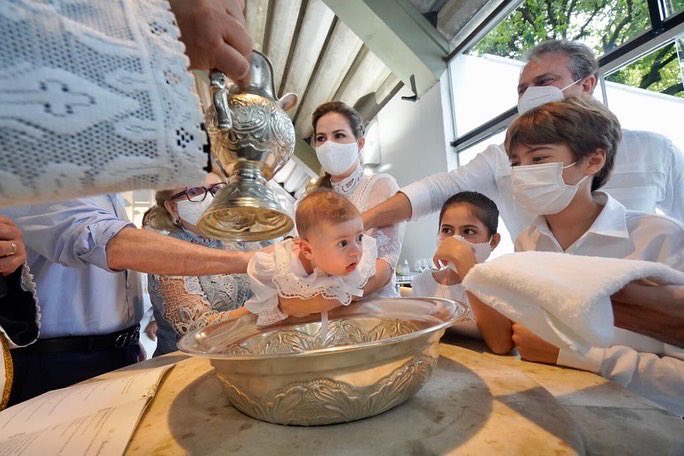 José, filho de Camilo Santana e Onélia, é batizado no dia do padroeiro do Ceará