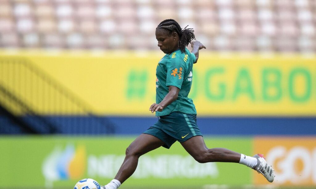 Antes do adeus à seleção feminina, Formiga vê cenário promissor à nova geração