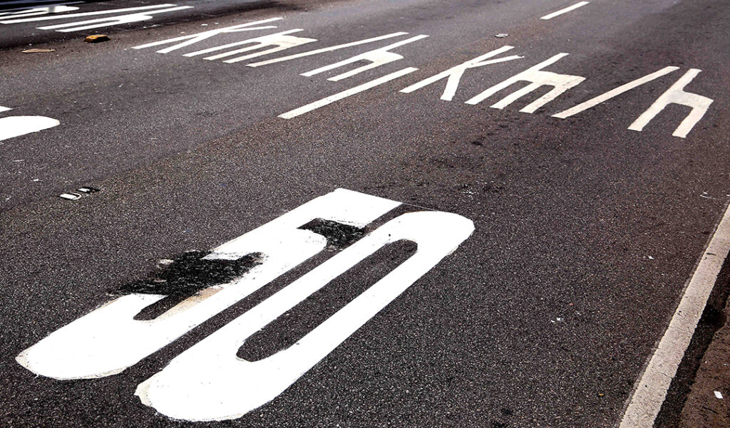 Av. Edílson Brasil terá limite de velocidade reduzido para 50 km/h