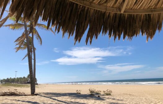 Fortaleza tem 19 praias próprias para banho neste fim de semana