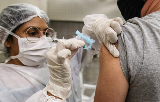 Governo zera imposto para importação de 7 vacinas por um ano