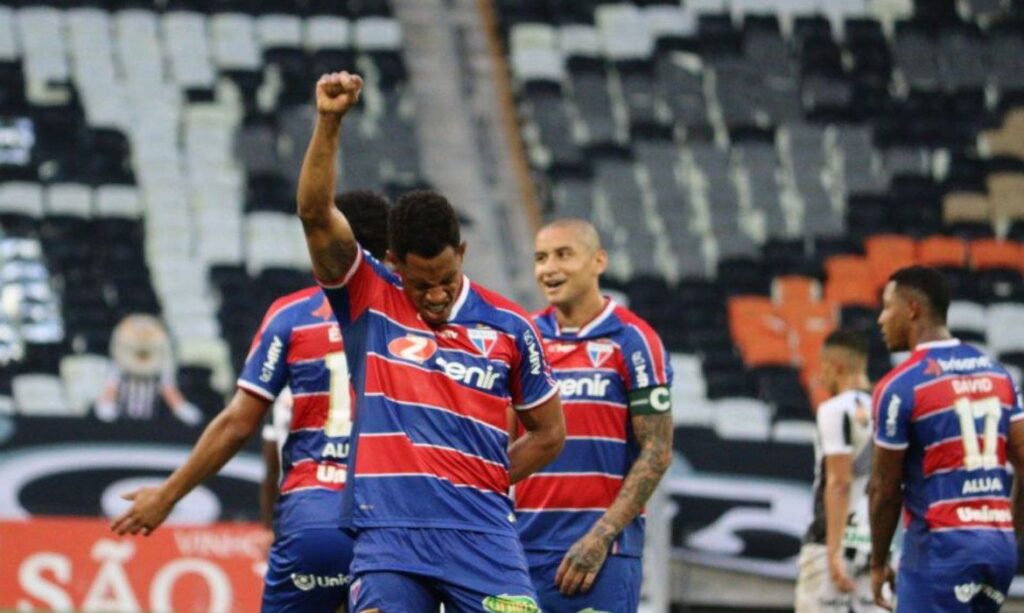 Vitória no Clássico-Rei garante Fortaleza na semifinal e deixa o time na liderança ao fim da rodada do Estadual