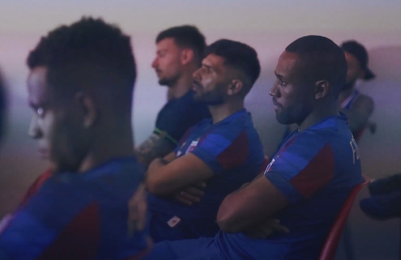 Elenco do Fortaleza se emociona ao assistir ao filme que conta a saga do clube até a conquista da vaga na Libertadores