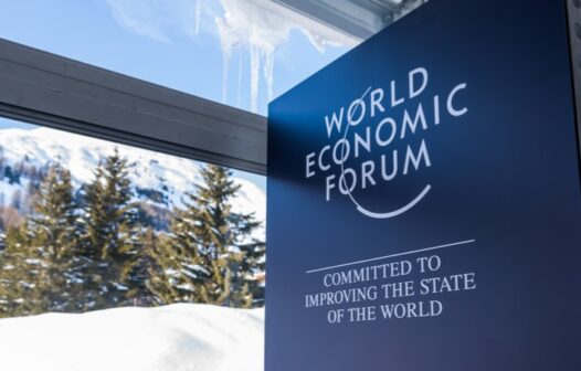 Fórum Econômico Mundial de 2022 é adiado