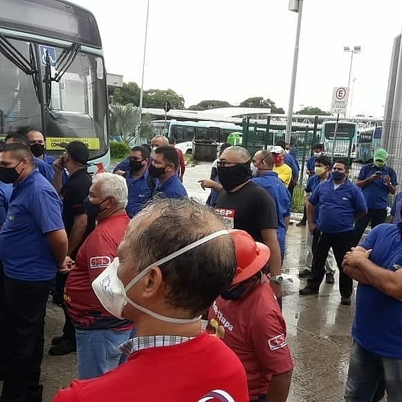 Frota de ônibus volta a circular após paralisação de motoristas em Fortaleza