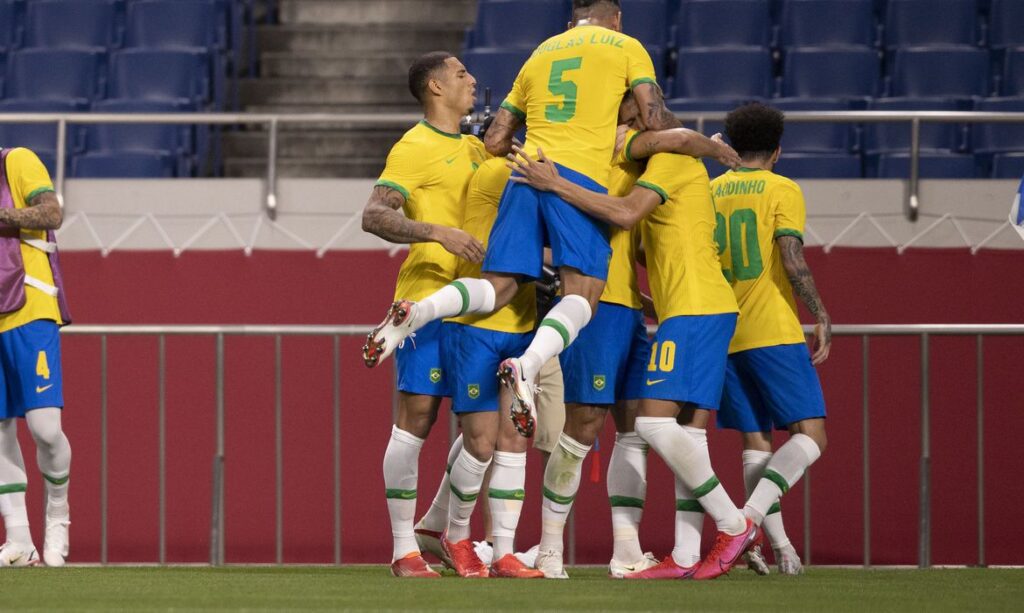 Brasil vence Egito no futebol masculino olímpico e vai à semifinal