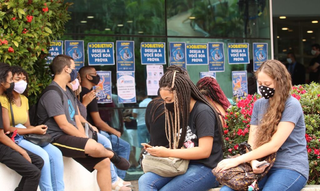 Gabaritos do Enem serão divulgados nesta quarta-feira (27)