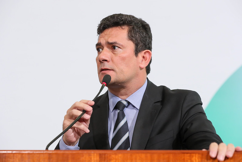 PGR pede prisão e perda de mandato de Sérgio Moro por dizer que Gilmar Mendes vende habeas corpus