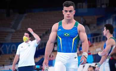 Ginasta Caio Souza fatura bronze na Copa do Mundo na Croácia