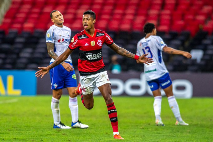 No reencontro com Ceni, Fortaleza perde para o Flamengo e Vojvoda conhece a 1ª derrota no clube