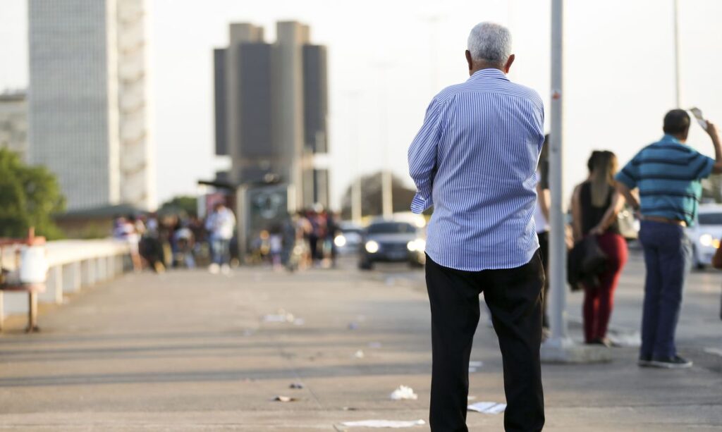 Governo anuncia operação de combate a crimes contra idosos