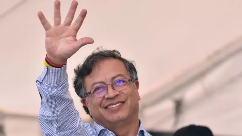 Governo brasileiro parabeniza Gustavo Petro dois dias após a eleição na Colômbia