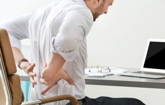 Com o home office, atenção aos problemas de coluna vertebral deve ser redobrada; confira dicas