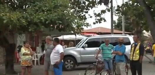 Homem é morto após defender esposa de “cantada” na Feira da Parangaba, em Fortaleza