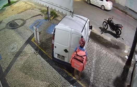 Homem flagrado em atos obscenos é preso em Fortaleza