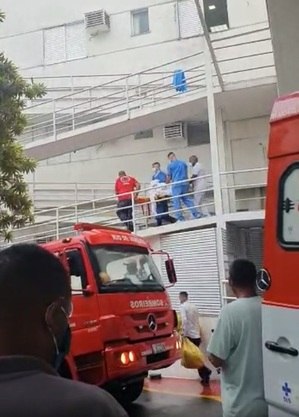 Bombeiros controlam incêndio em hospital do Rio de Janeiro