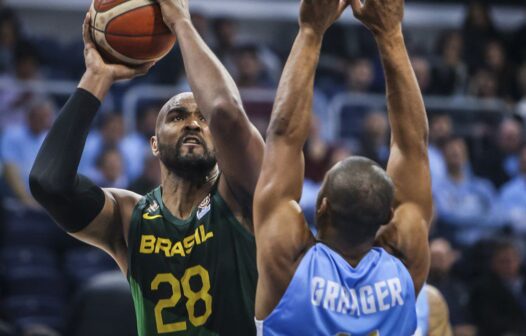 Brasil derrota Uruguai pelas Eliminatórias para a Copa do Mundo