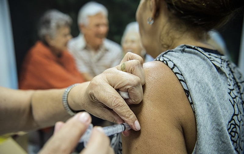 Quarta dose em idosos: municípios do Ceará já podem aplicar vacina contra Covid-19 no público acima de 80 anos