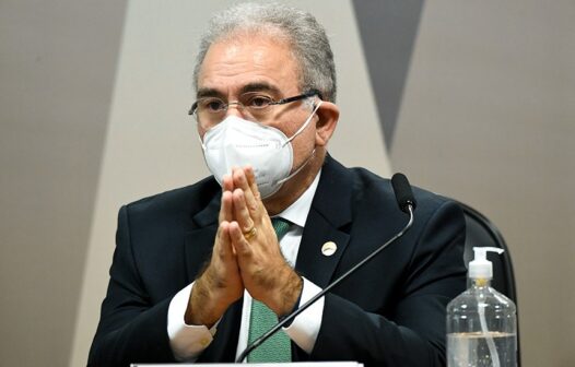 Em resposta à CPI, Ministério da Saúde desaconselha cloroquina e remédios do “kit covid”