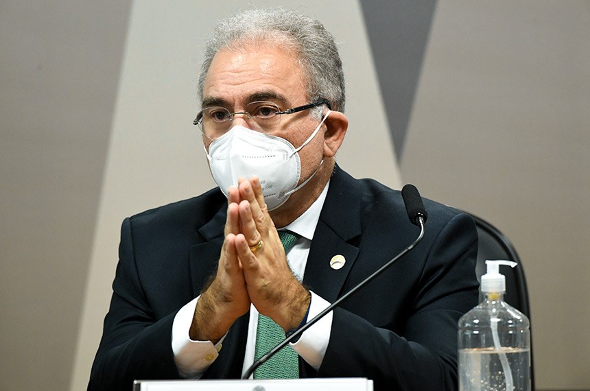 Em resposta à CPI, Ministério da Saúde desaconselha cloroquina e remédios do “kit covid”
