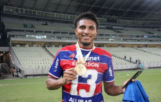 Fortaleza oficializa saída do volante Éderson, que retorna ao Corinthians para venda ao futebol italiano