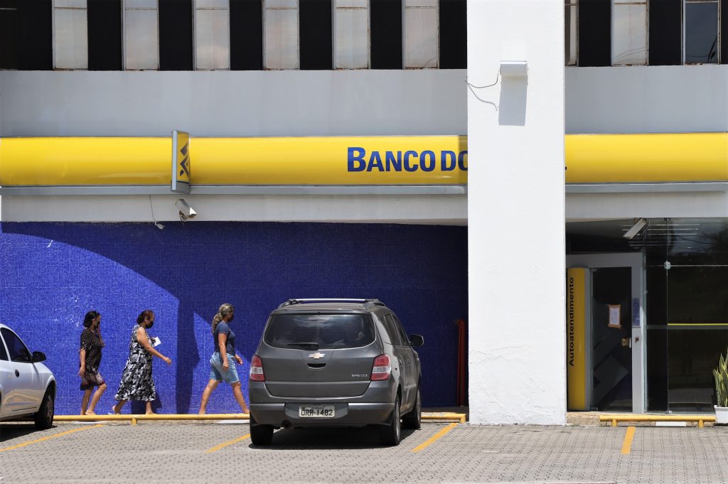 Bancos não serão mais obrigados a atender clientes das 10h às 16h