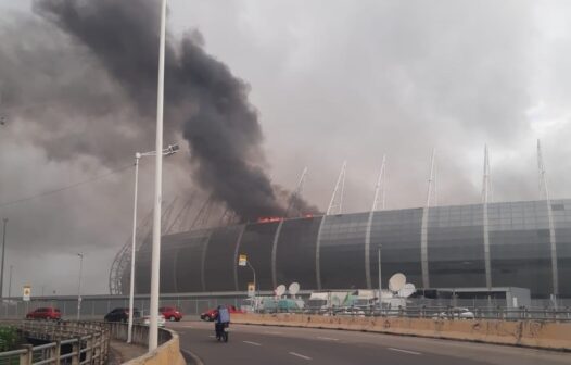 Fogo é controlado após duas horas de incêndio na Arena Castelão