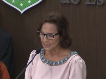 Izolda Cela é empossada e se torna a primeira mulher governadora do Ceará; acompanhe ao vivo