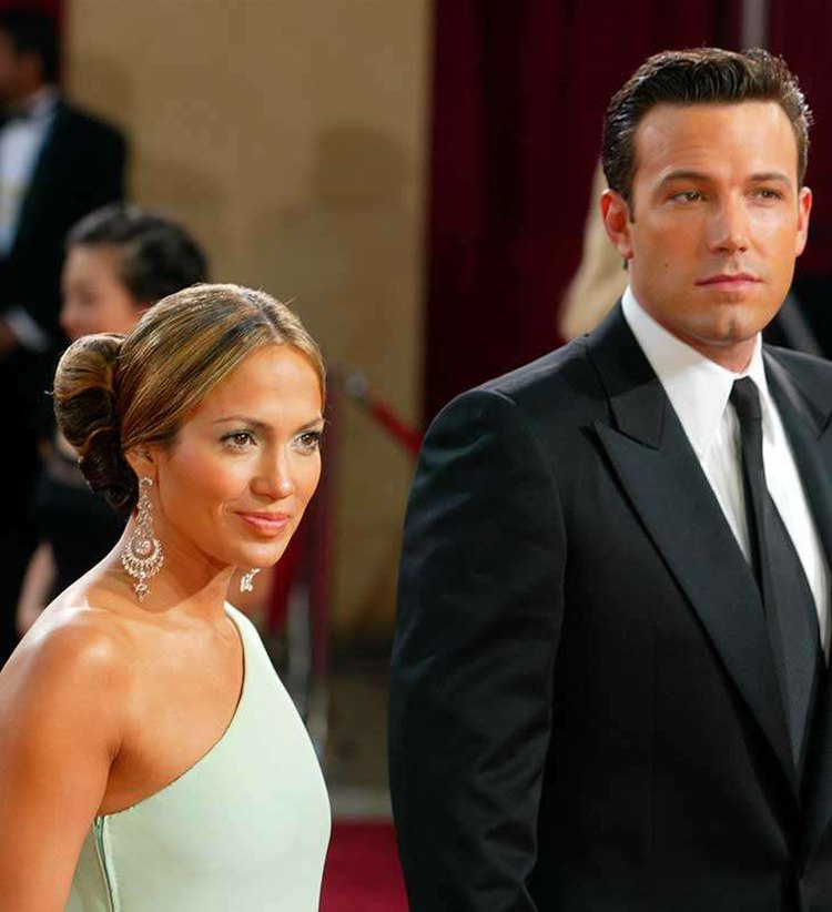 Jennifer Lopez e Ben Affleck se casam em Las Vegas