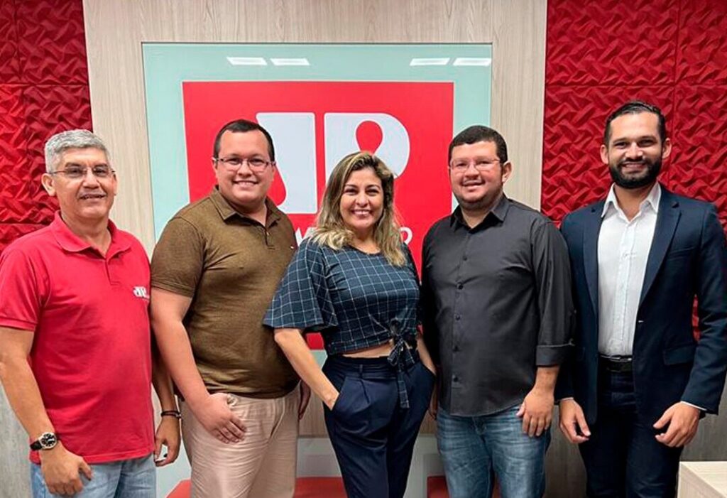 Jovem Pan News Fortaleza comemora 4 anos na liderança entre as rádios de notícias do Ceará