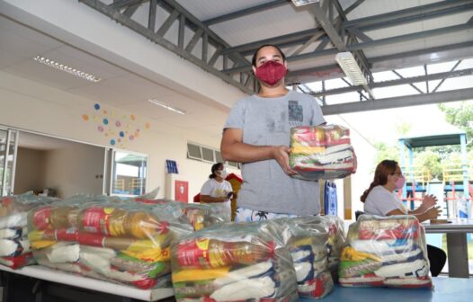 5ª etapa da entrega de kits de alimentação dos alunos de Fortaleza começa nesta terça-feira (22)