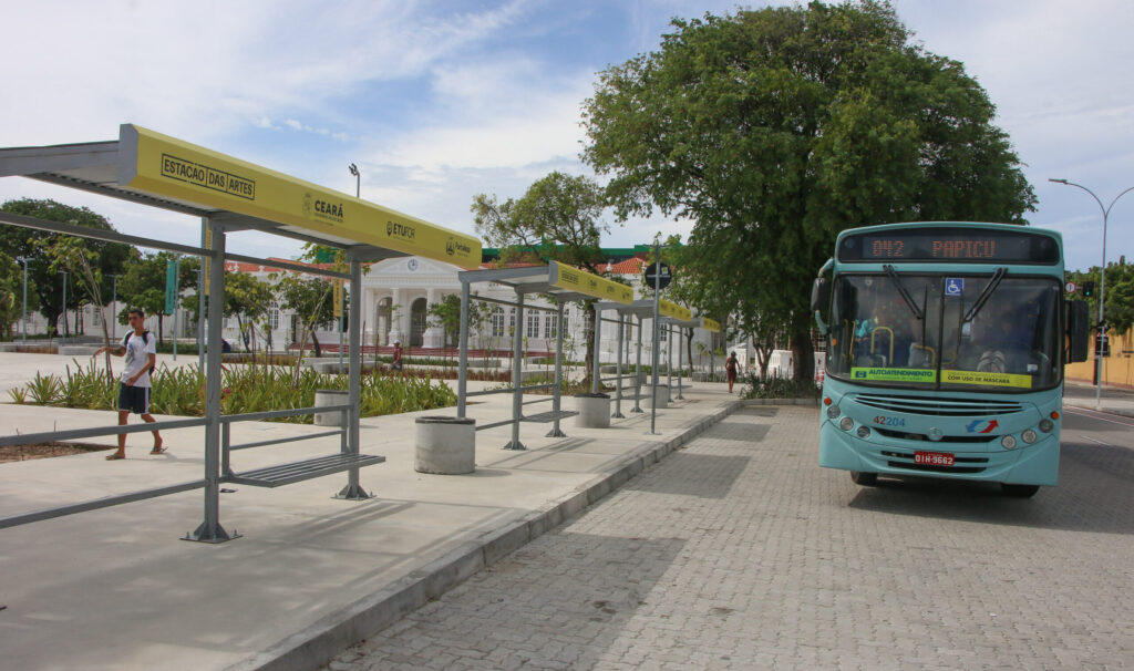 Linhas que passam pelo Centro de Fortaleza ganham nomenclatura para identificar destino