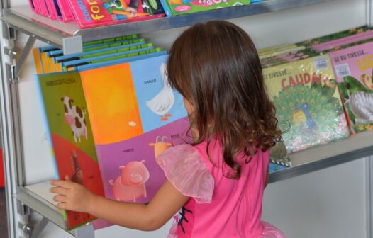 Dia Nacional do Livro Infantil: leitura deve ser estimulada desde cedo