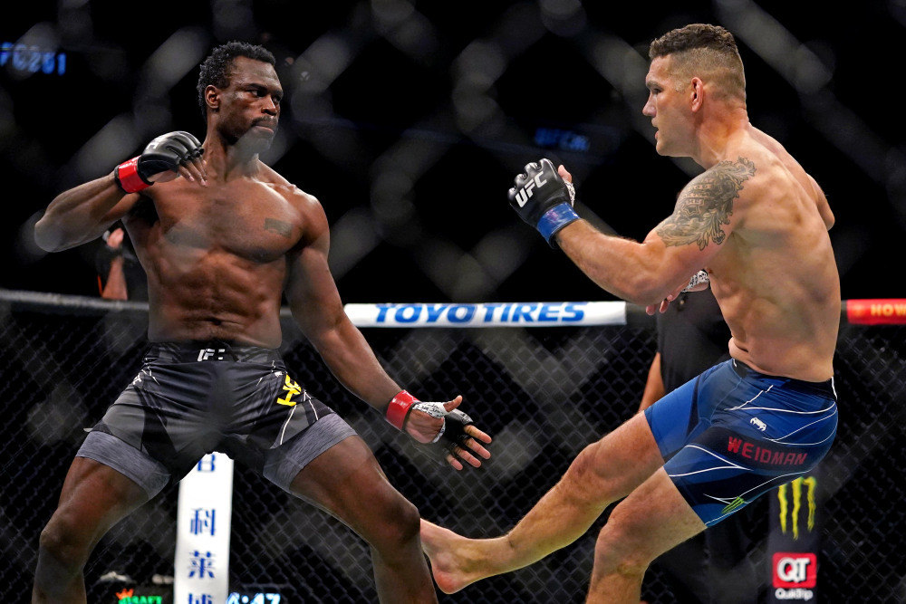 Lutador do UFC, Chris Weidman sofre grave lesão