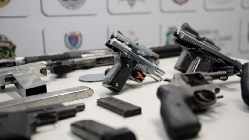 Mais de 180 armas de fogo e quase 3 mil munições foram apreendidas no interior do Ceará 