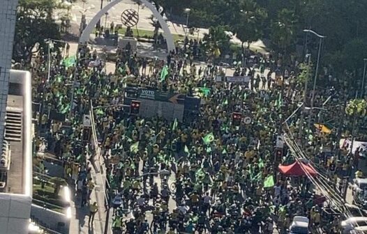 Manifestações pelo voto auditável reúnem pessoas em Fortaleza e em várias capitais