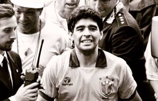 Fortaleza e Ceará lamentam a morte de Maradona