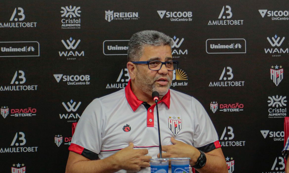 Marcelo Cabo pede demissão do Atlético-GO após 4 rodadas do Estadual